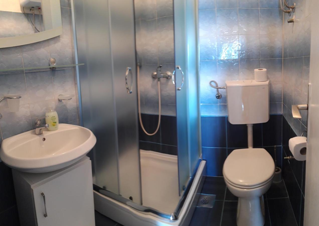 Apartment Gligora Мандре Екстериор снимка