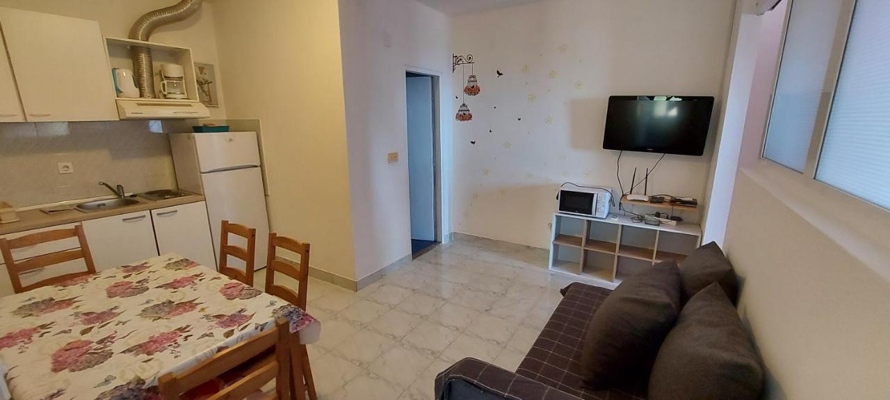 Apartment Gligora Мандре Екстериор снимка